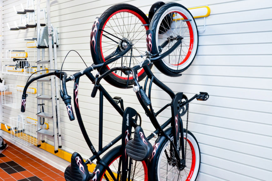 Устройства для хранения велосипеда на стене или потолке  1
